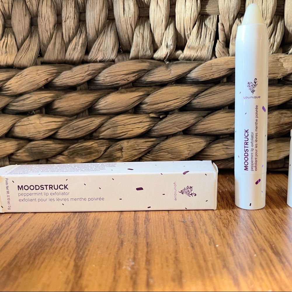 Younique Moodstruck Peppermint Lip Exfoliator